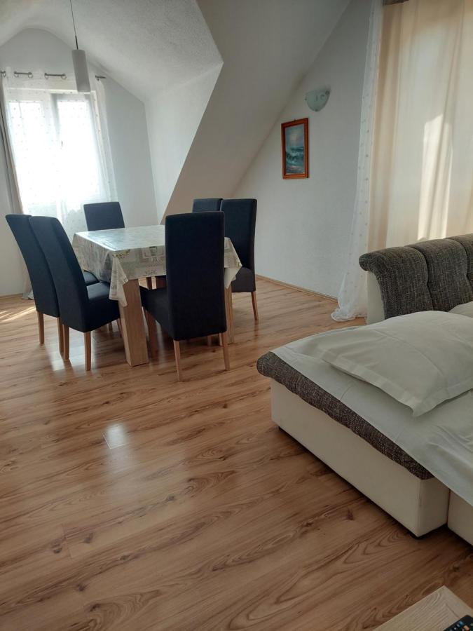 Apartmani Timon Бол Екстер'єр фото