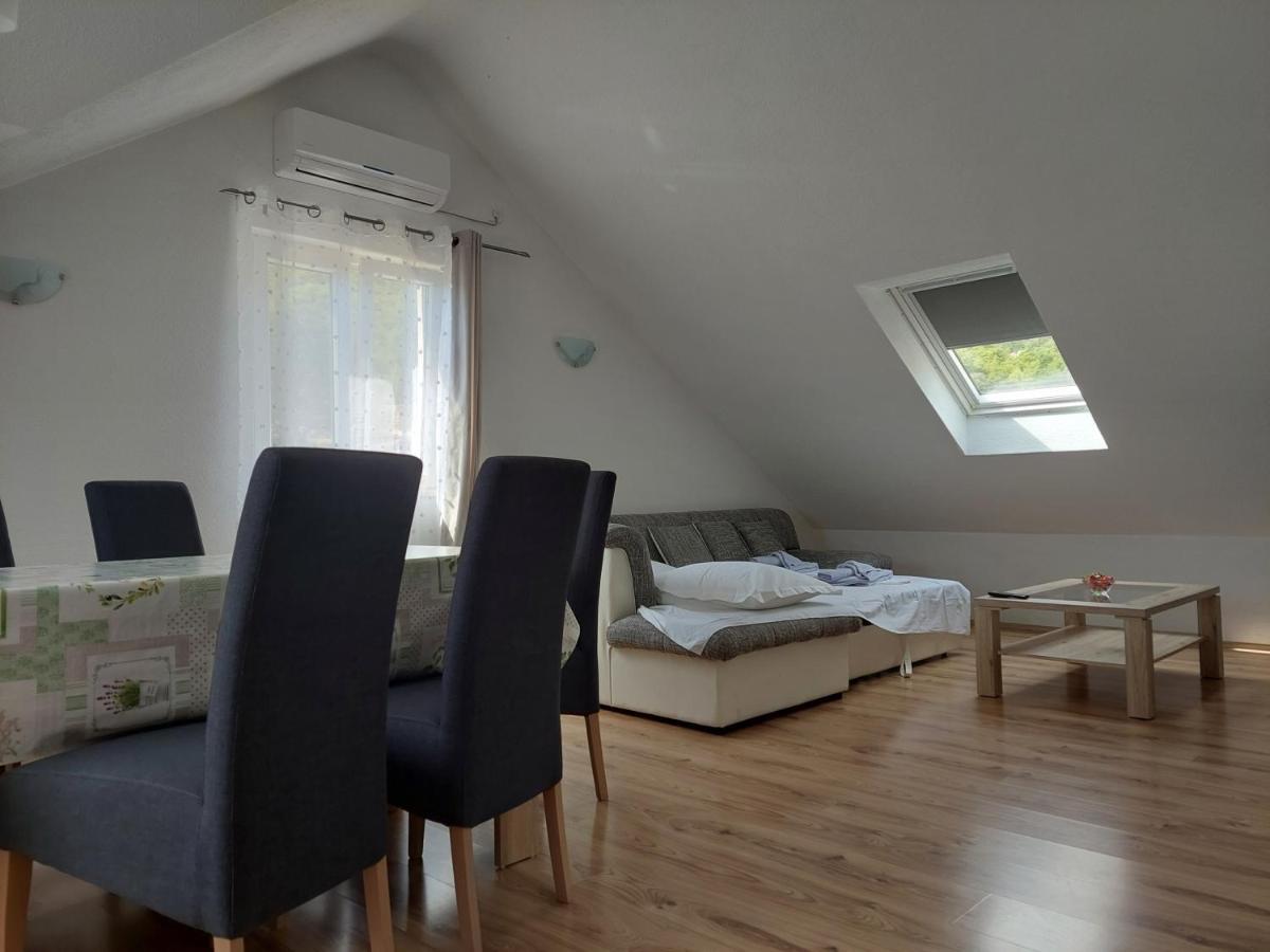 Apartmani Timon Бол Екстер'єр фото