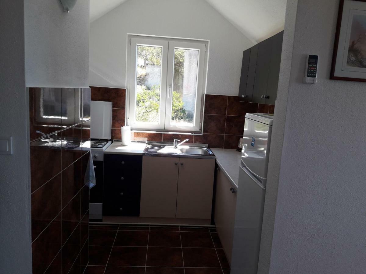 Apartmani Timon Бол Екстер'єр фото