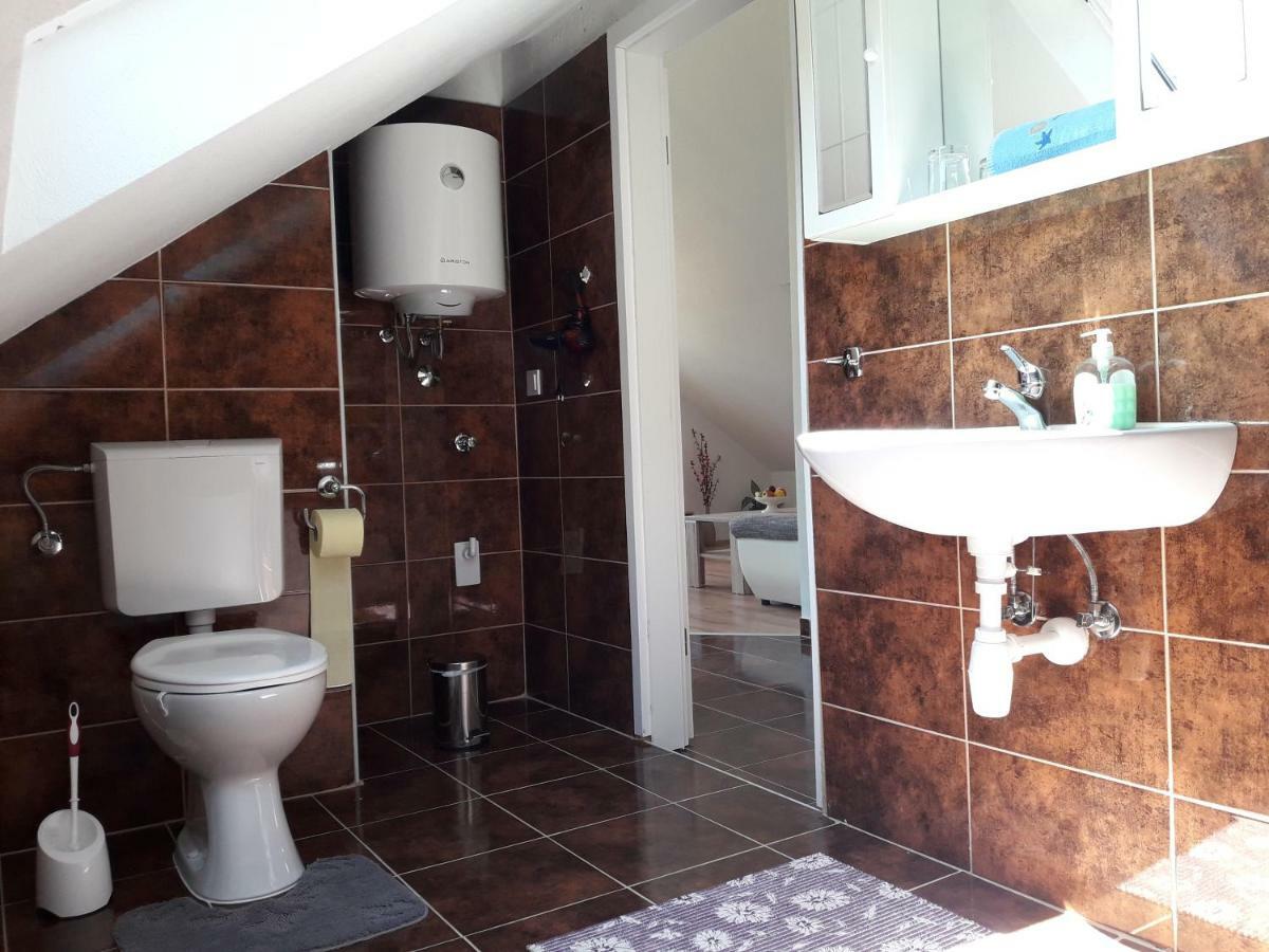 Apartmani Timon Бол Екстер'єр фото