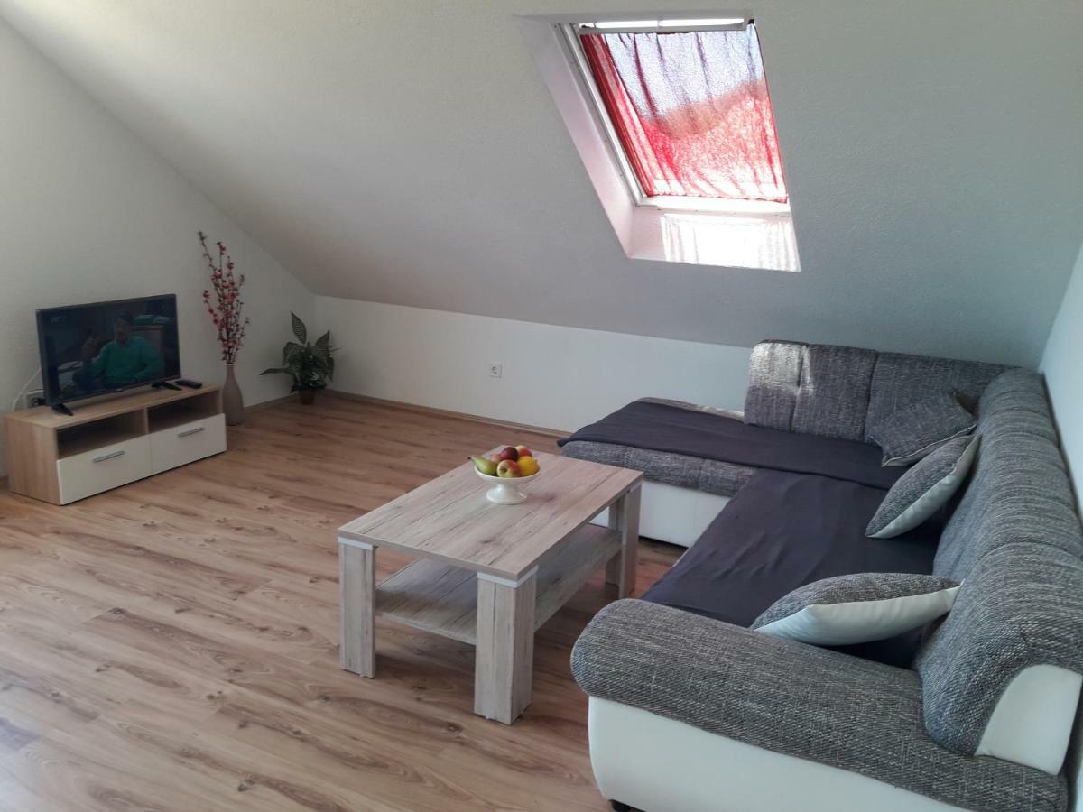 Apartmani Timon Бол Екстер'єр фото